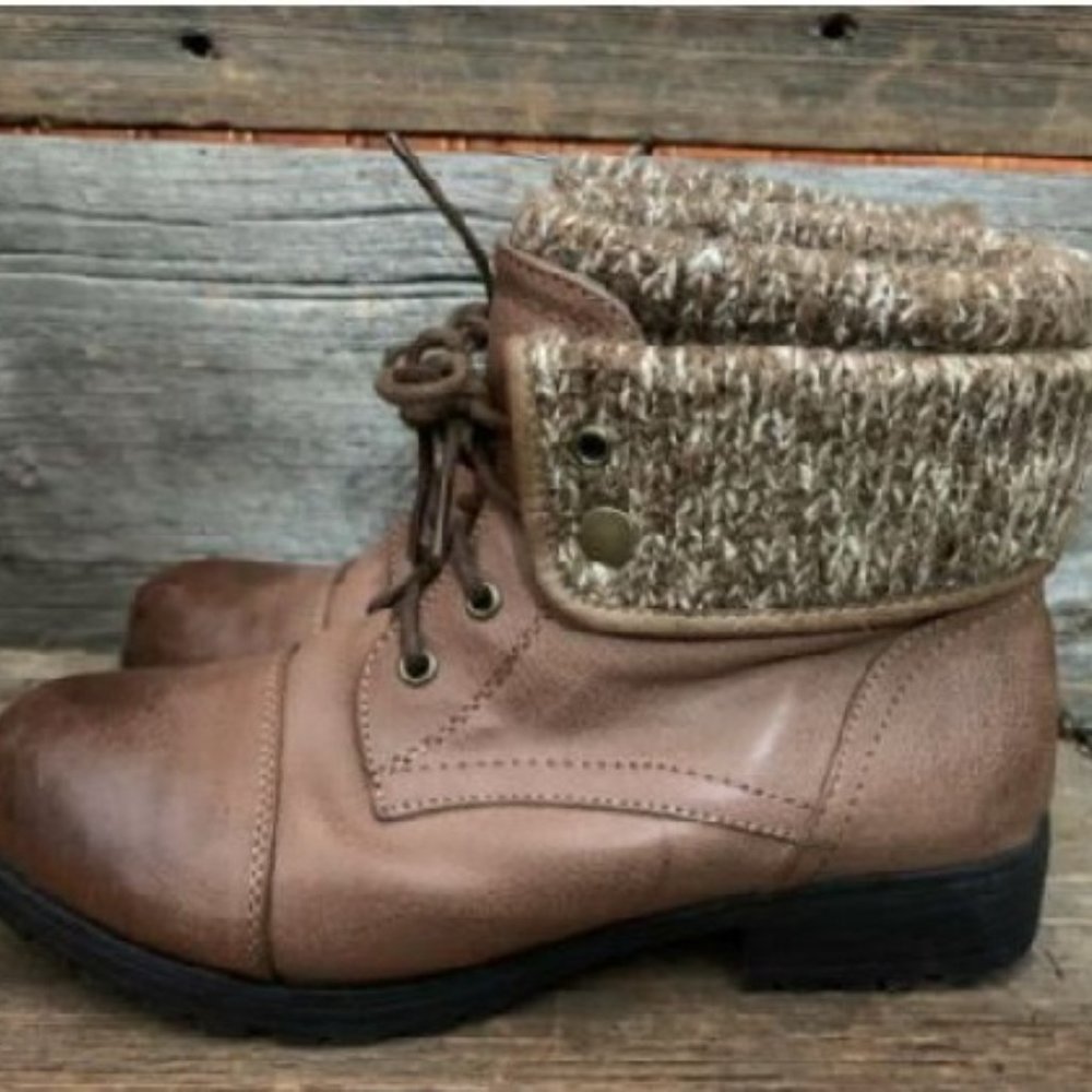 Jessica Cline Sweater Top Lace up Ankle boots 8W